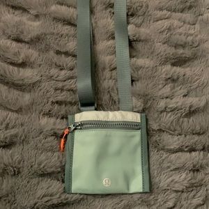Lululemon card holder